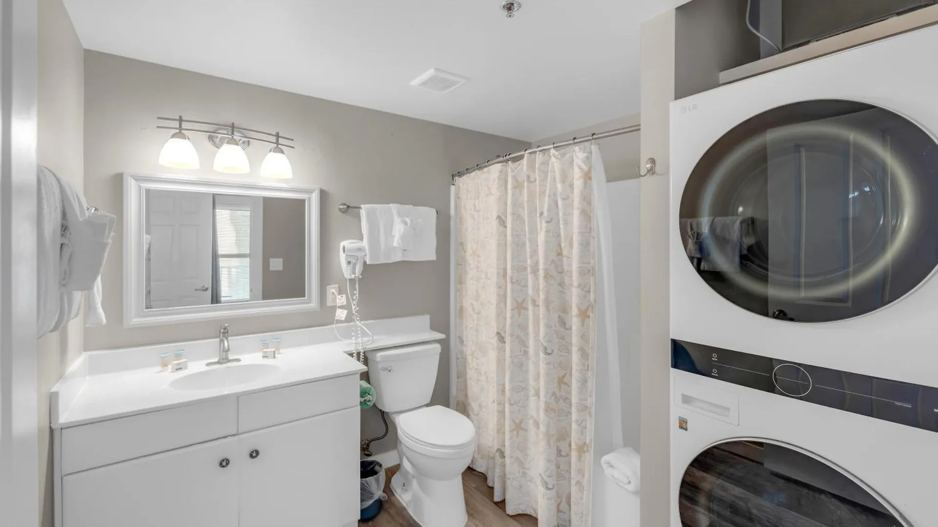 2-Bedroom Beachfront Condo At Shores Of Panama! By Dolce Vita Getaways Pcb! Panama City Beach United States
